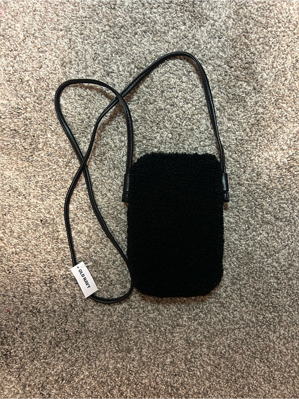 NWT Old Navy Black Sherpa Crossbody Phone Pouch